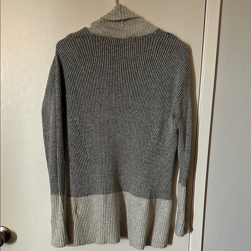 Gray Ribbed Women's Sweater - Picture 3 of 5